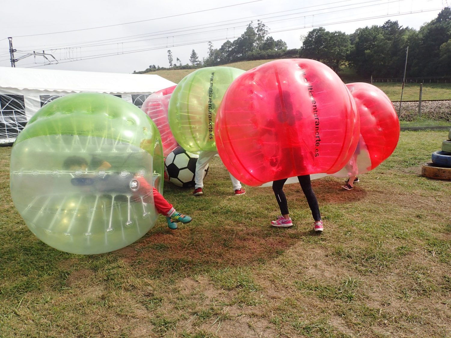Bubble Soccer, campamento